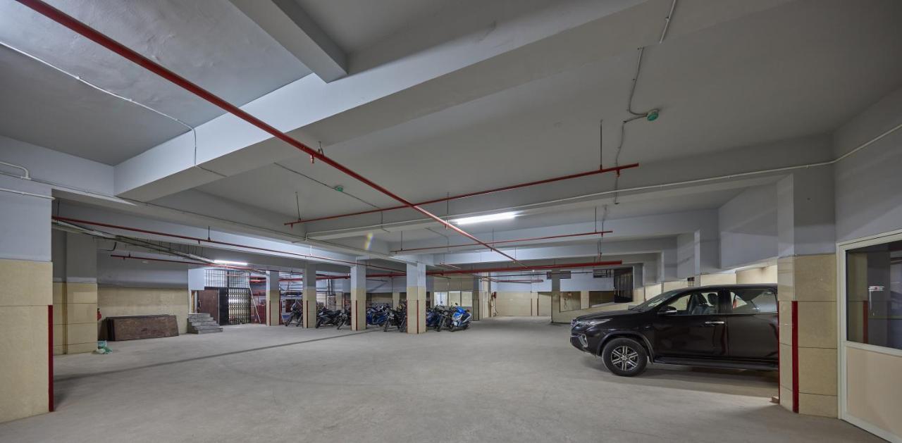 Grand Continent Hosur A Sarovar Portico Affiliate Hotel Exterior photo