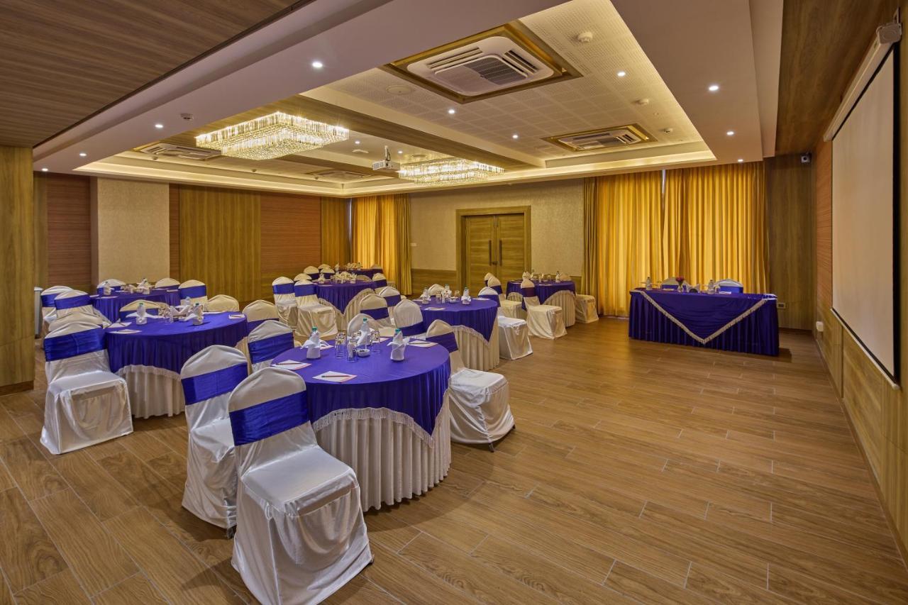 Grand Continent Hosur A Sarovar Portico Affiliate Hotel Exterior photo