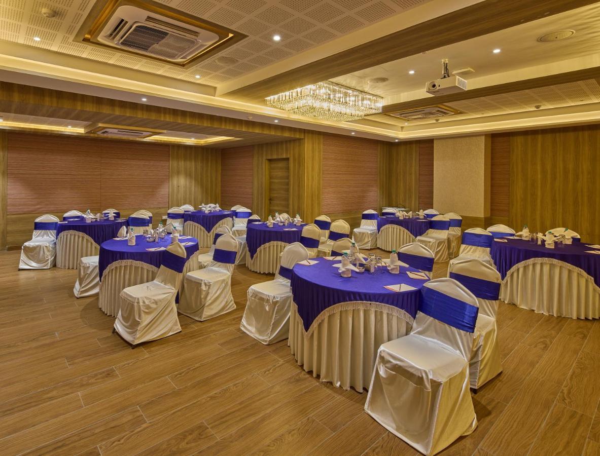 Grand Continent Hosur A Sarovar Portico Affiliate Hotel Exterior photo
