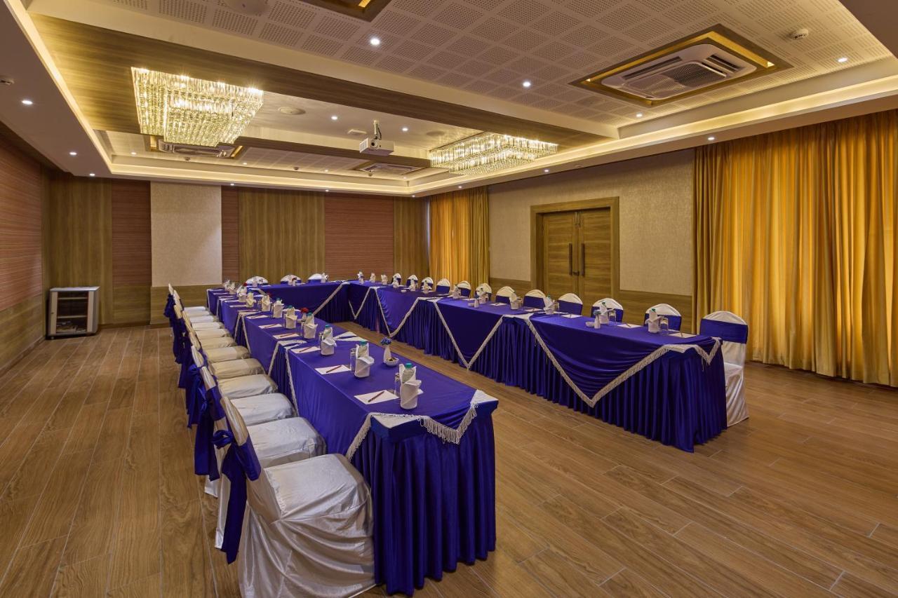 Grand Continent Hosur A Sarovar Portico Affiliate Hotel Exterior photo