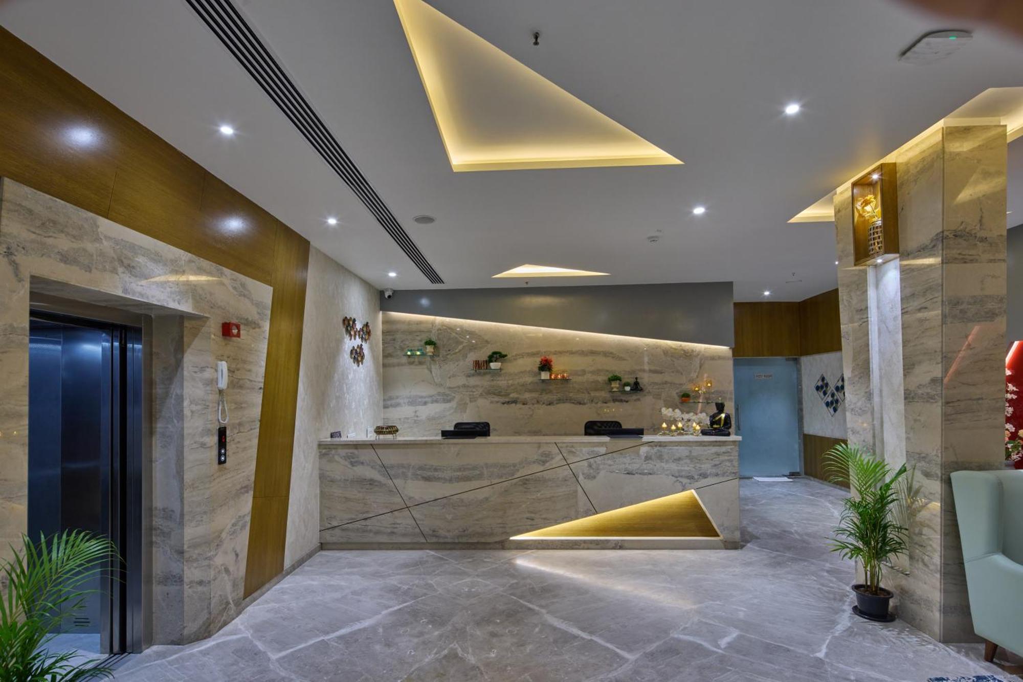 Grand Continent Hosur A Sarovar Portico Affiliate Hotel Exterior photo
