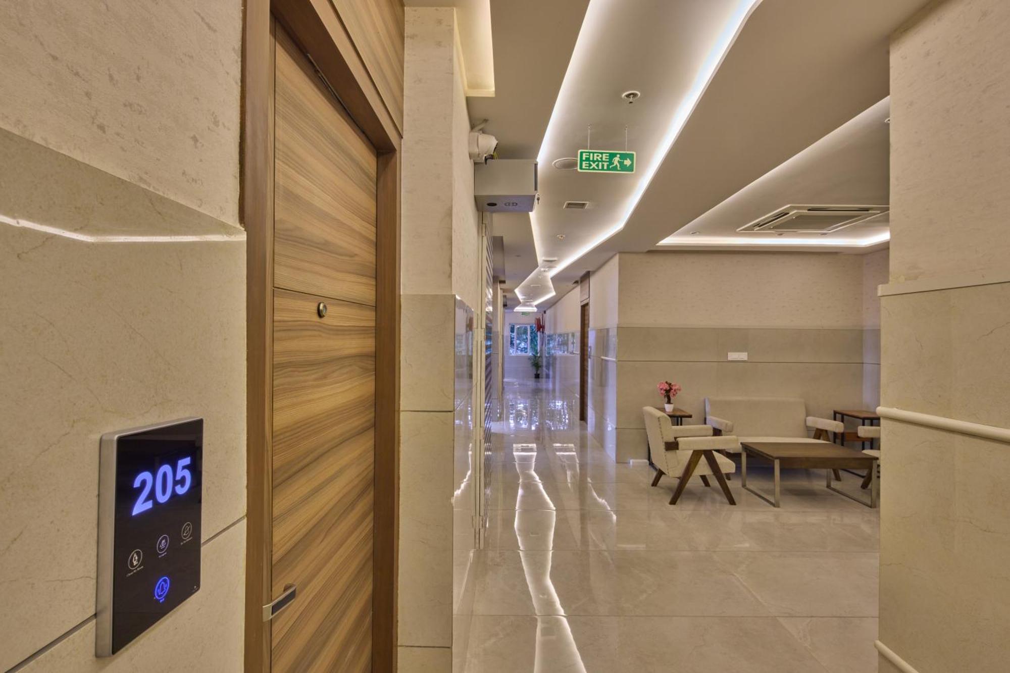 Grand Continent Hosur A Sarovar Portico Affiliate Hotel Exterior photo